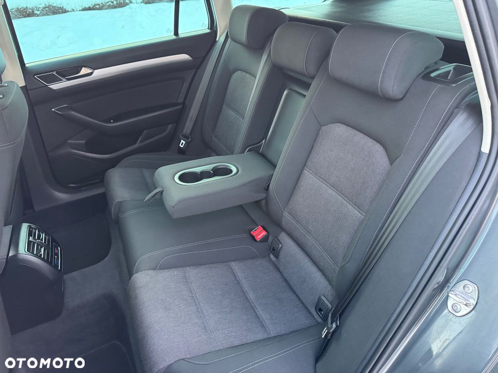 Volkswagen Passat 1.4 TSI ACT (BlueMotion Technology) Highline - 20