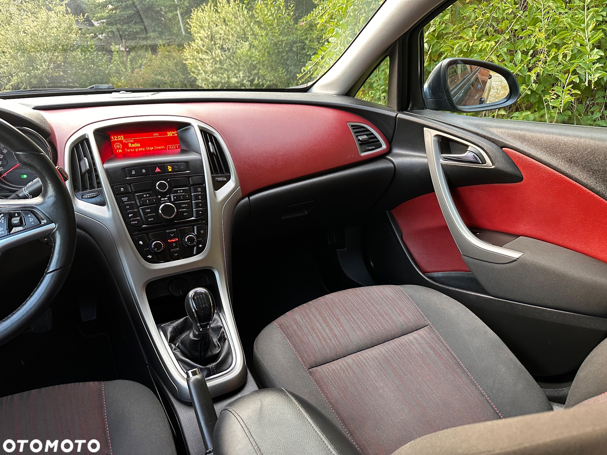 Opel Astra IV 1.4 T Essentia - 23