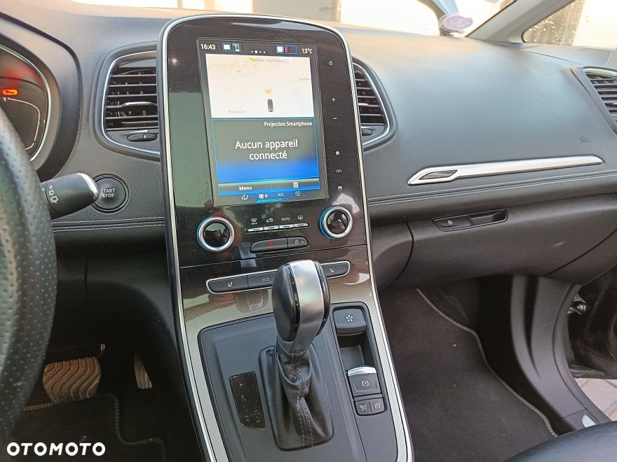 Renault Grand Scenic - 8