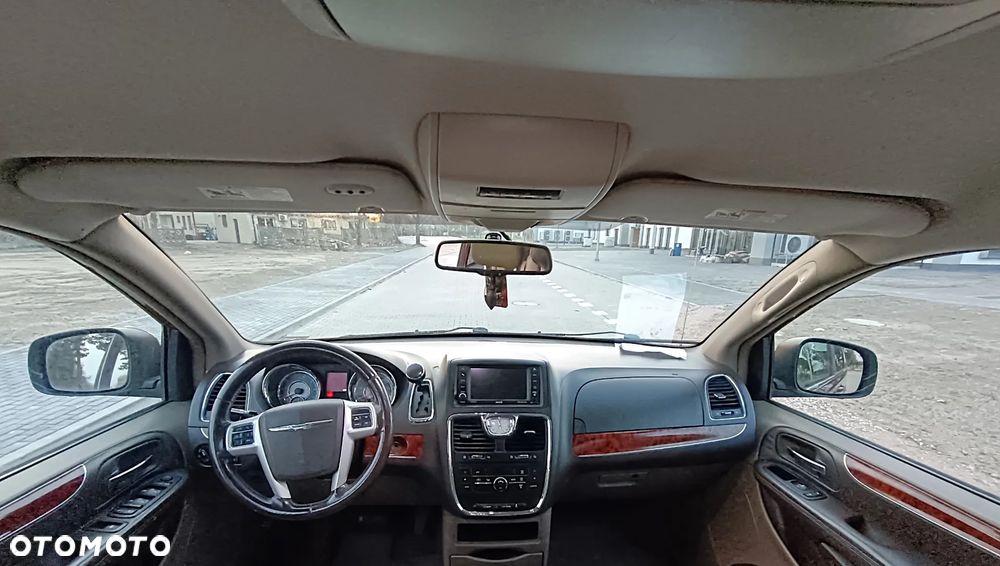 Chrysler Town & Country 3.6 Touring - 15