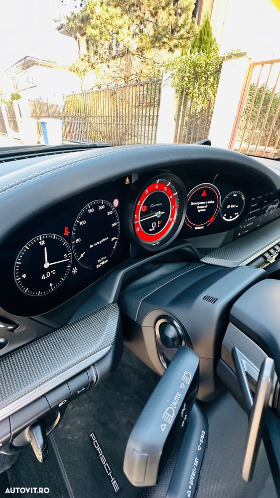 Porsche 911 Turbo - 15