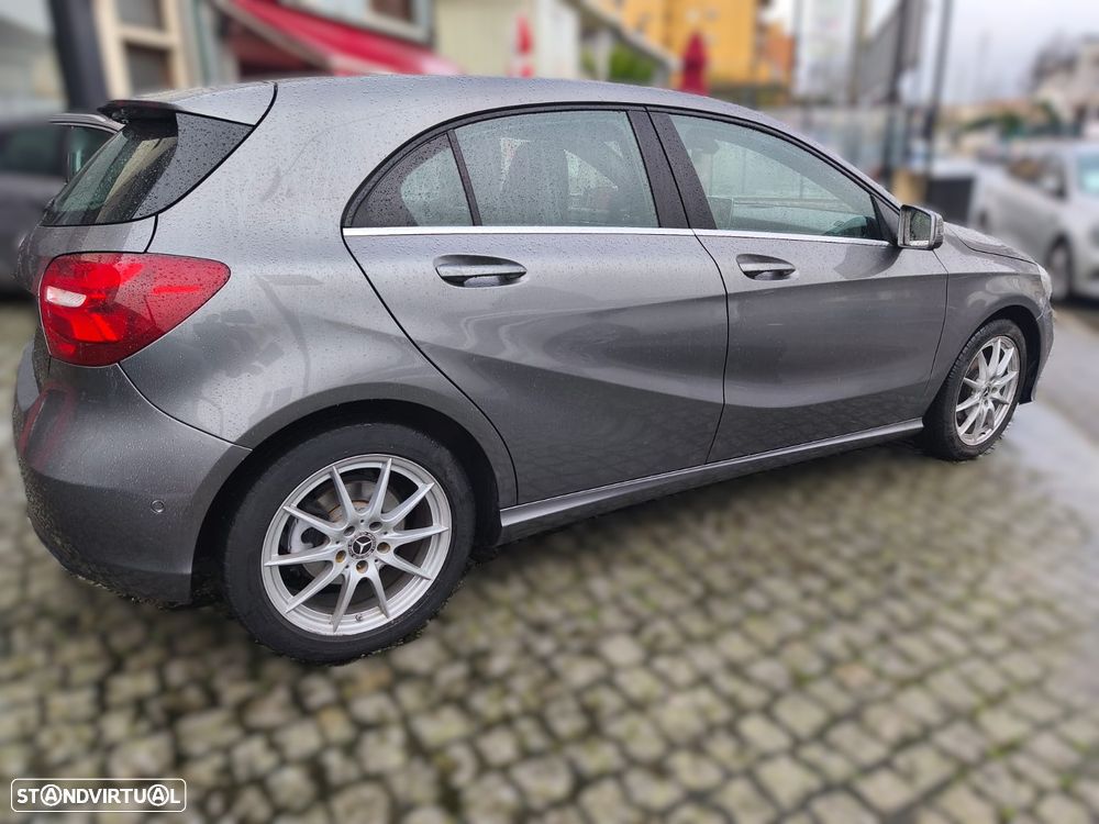 Mercedes-Benz A 180 CDI (BlueEFFICIENCY) Urban - 3