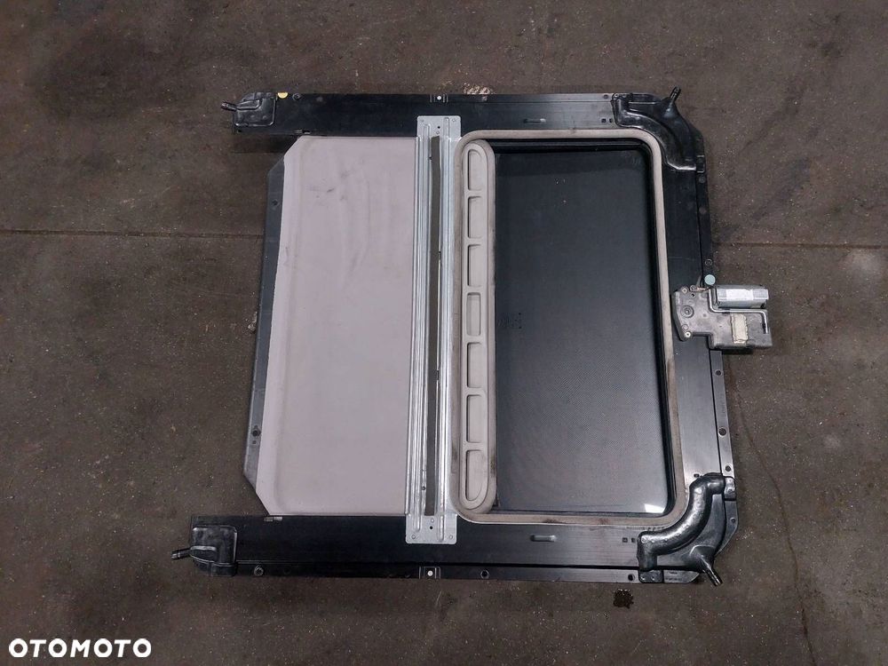 SZYBERDACH VOLKSWAGEN PASSAT B4 3A0877021D 6N0877561 8A0959731B - 7