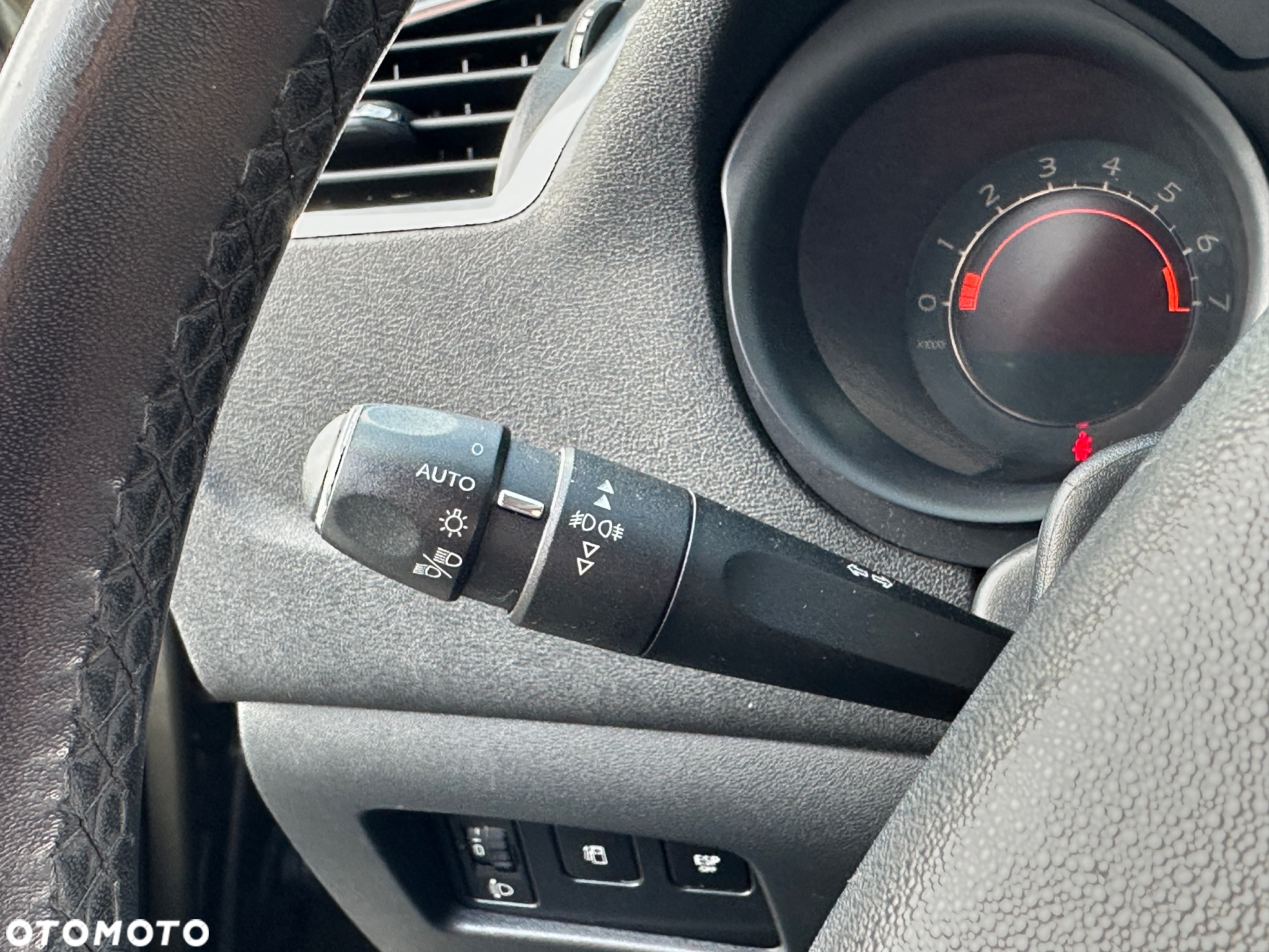 Citroën C4 VTi 95 Attraction - 33