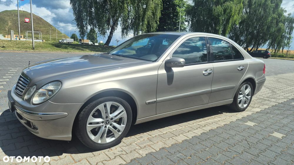 Mercedes-Benz Klasa E 240 Avantgarde - 1