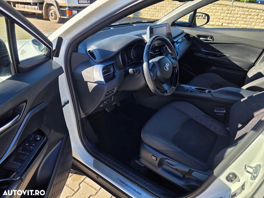 Toyota C-HR Hybrid Team Deutschland - 6