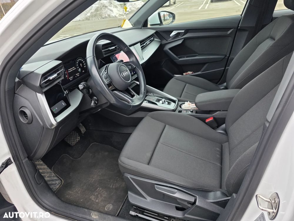 Audi A3 ack 1.0 30 TFSI MHEV S tronic Basic - 11