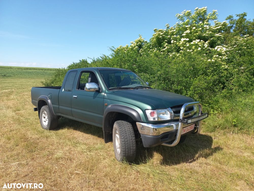 Toyota Hilux 4x4 Xtra Cab Special - 2