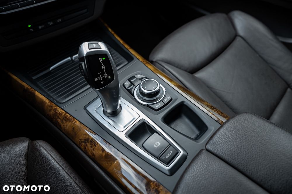 BMW X5 xDrive40d - 37