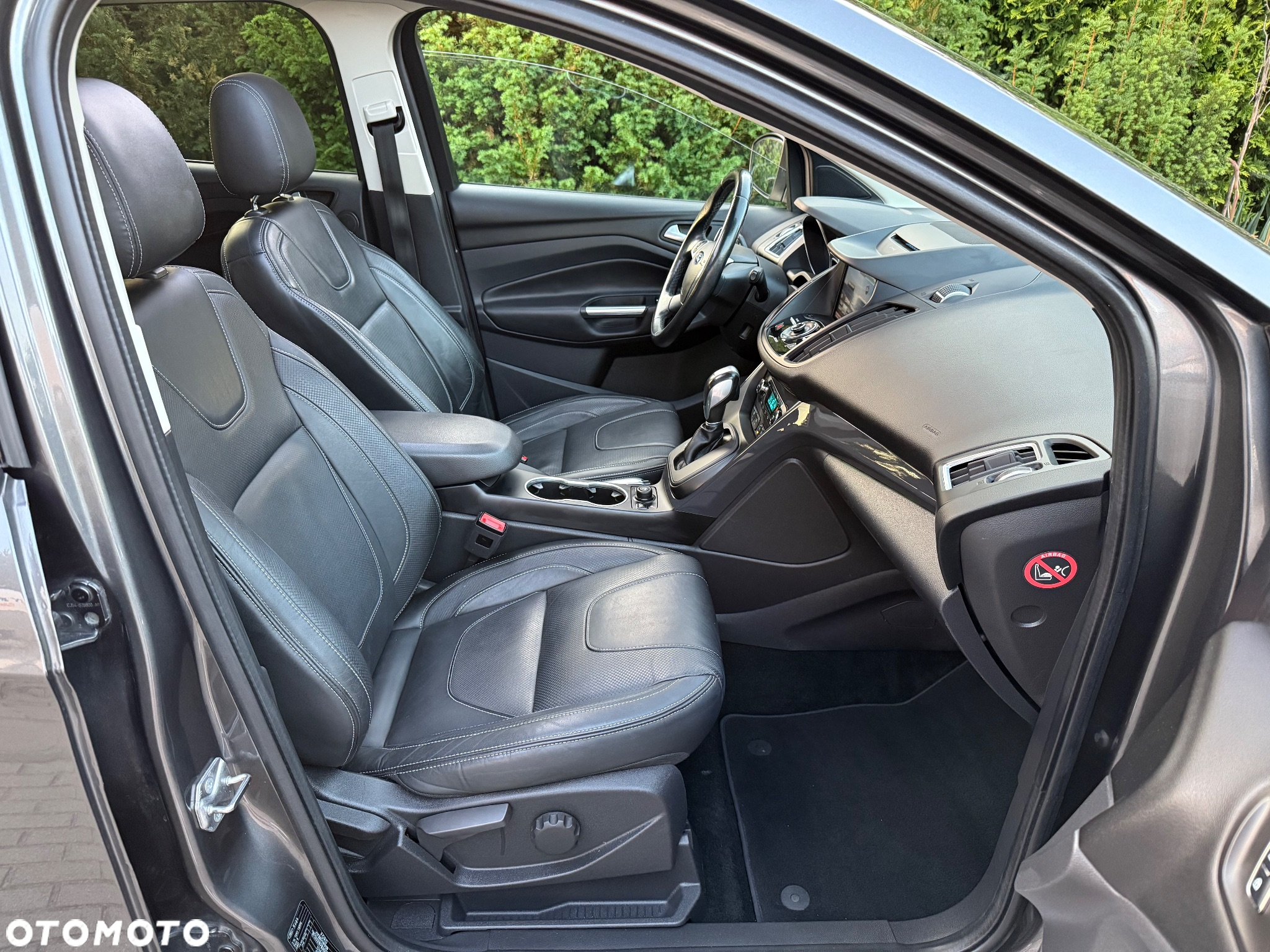 Ford Kuga 2.0 TDCi 4x4 Titanium - 19