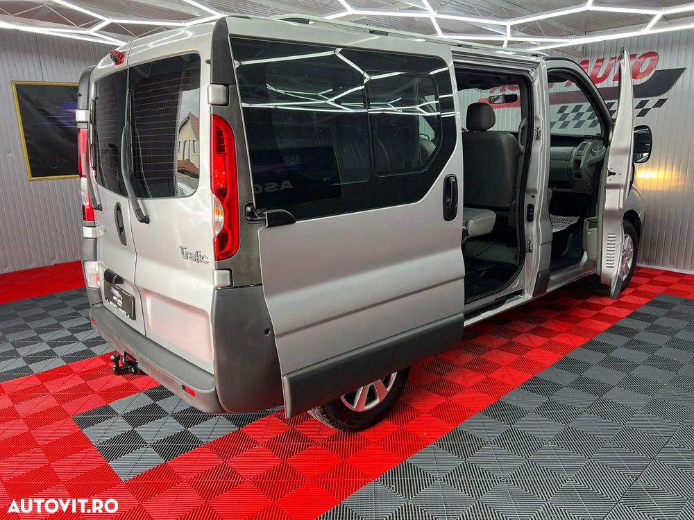 Renault Trafic - 22