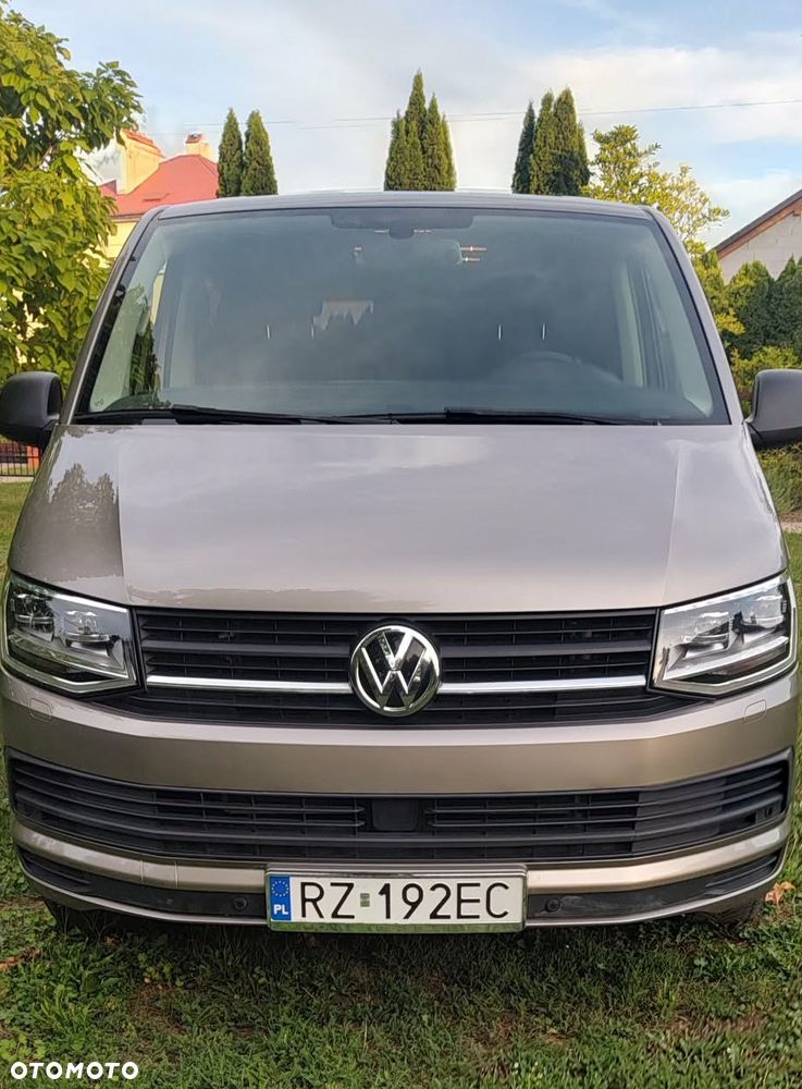 Volkswagen Multivan 2.0 TDI L1 Comfortline DSG - 23