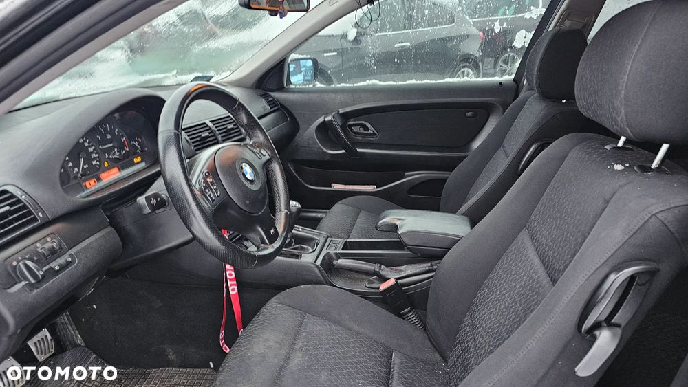 BMW Seria 3 325i - 11