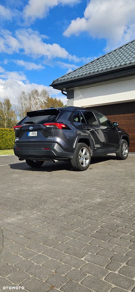 Toyota RAV4 - 8