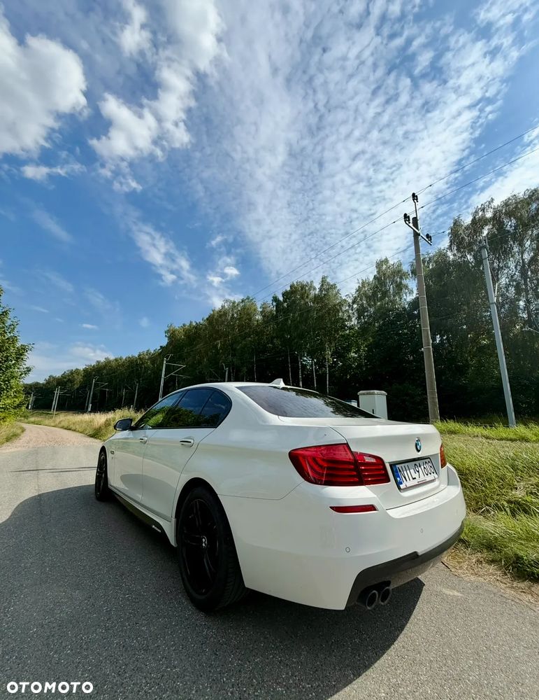 BMW Seria 5 520d M Sport - 10