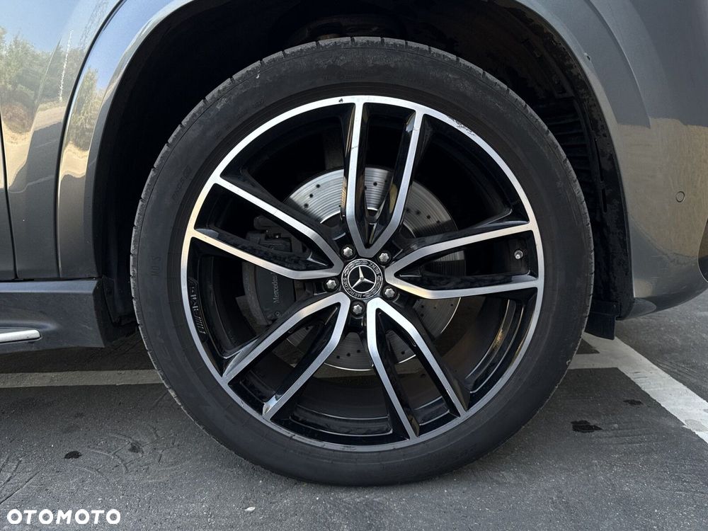 Mercedes-Benz GLS - 20