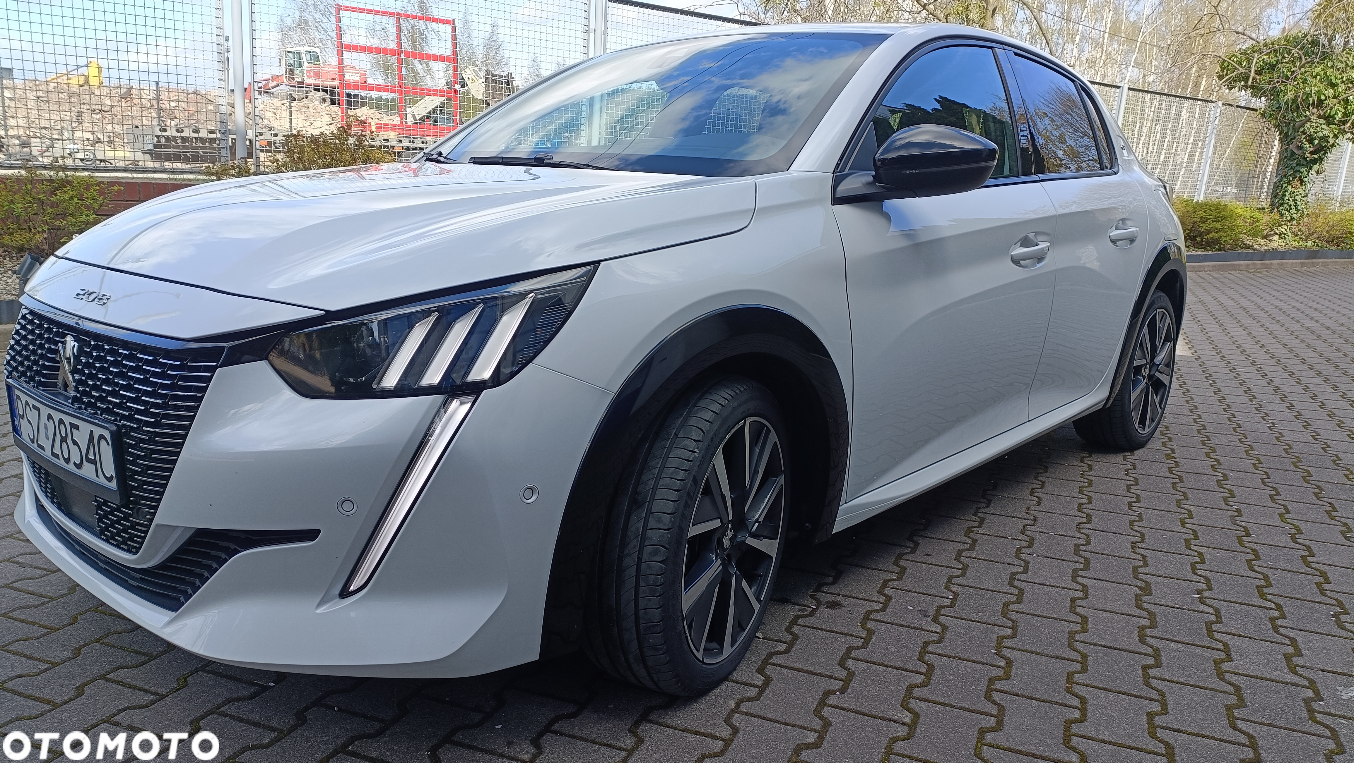 Peugeot 208 1.5 BlueHDi GT S&S - 3