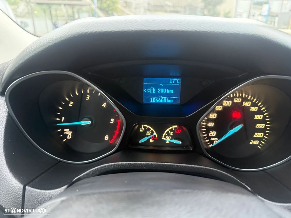Ford Focus SW 1.6 TDCi Titanium - 19