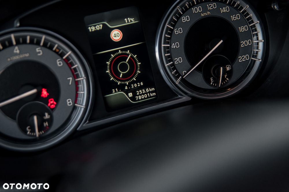 Suzuki Vitara 1.4 Boosterjet Allgrip Comfort+ - 19