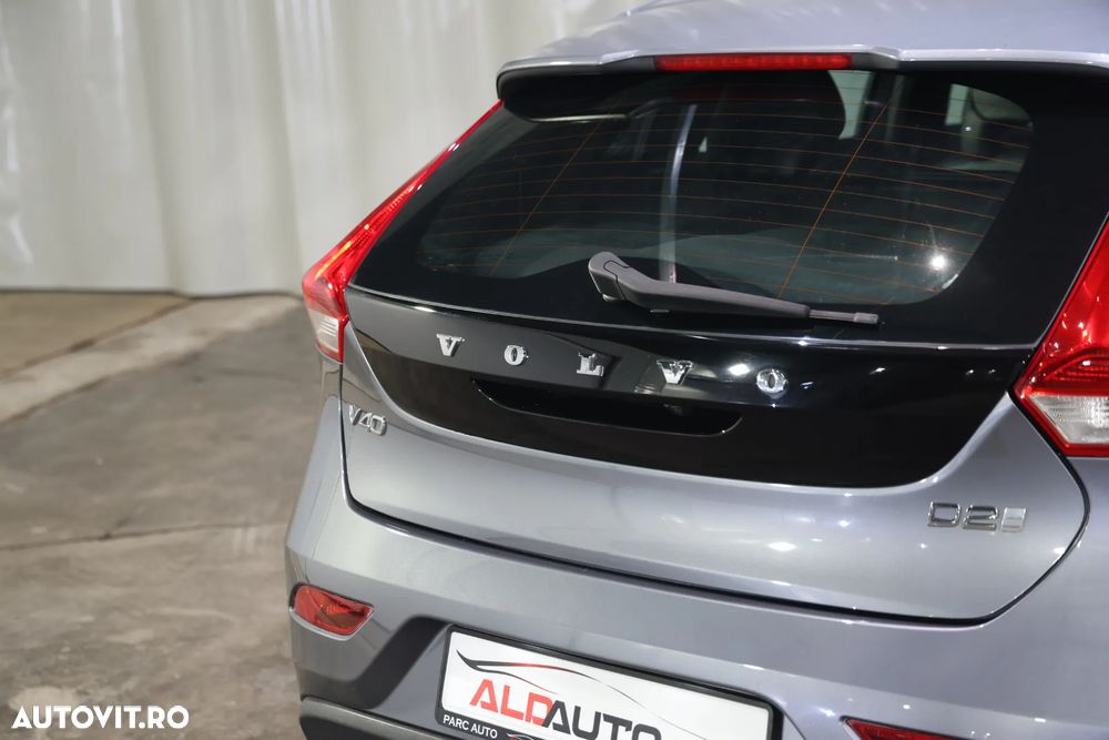 Volvo V40 D2 Geartronic Inscription - 27