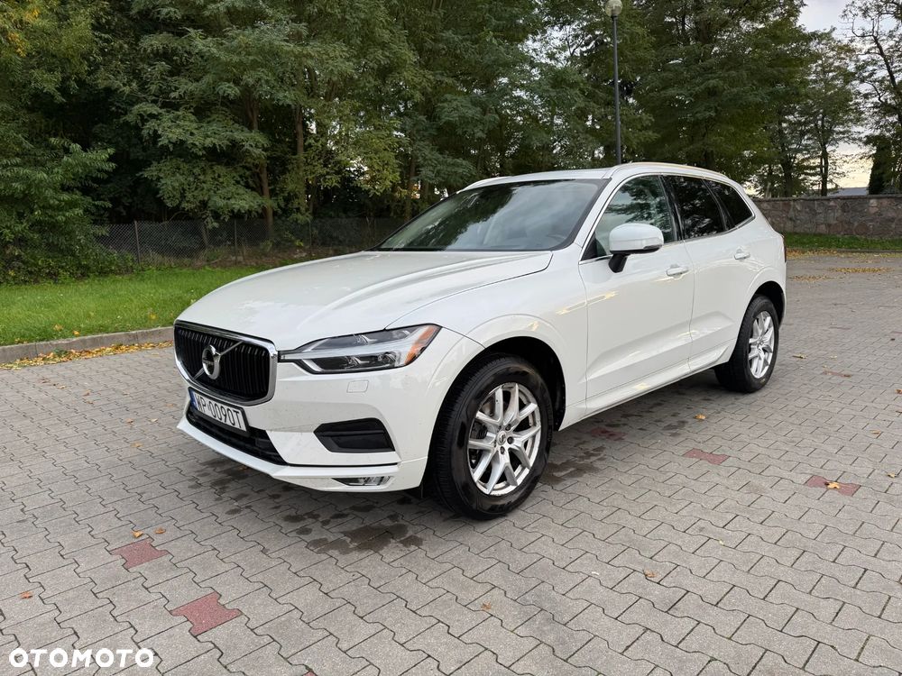 Volvo XC 60 T5 AWD Momentum - 1
