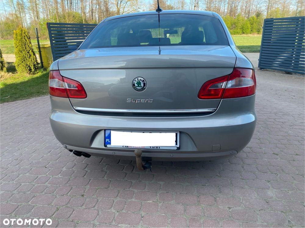 Skoda Superb 1.8 TSI FAMILY - 22