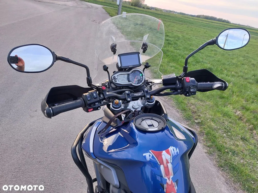 Triumph Tiger - 4