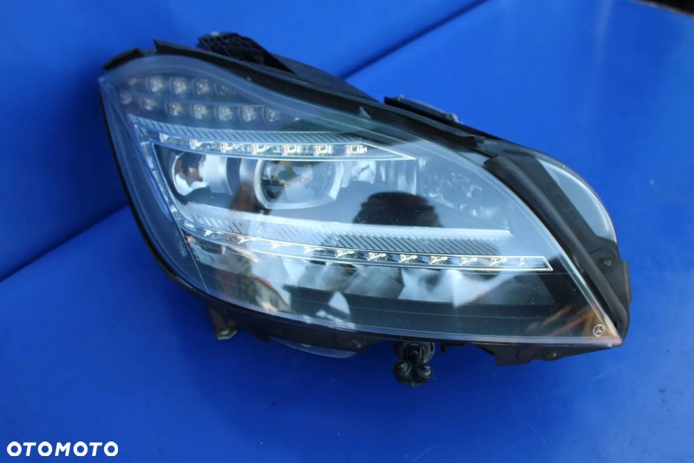Reflektor prawy FULL LED ILS + spryskiwacz lampa prawa Mercedes CLS W218 C218 - 18