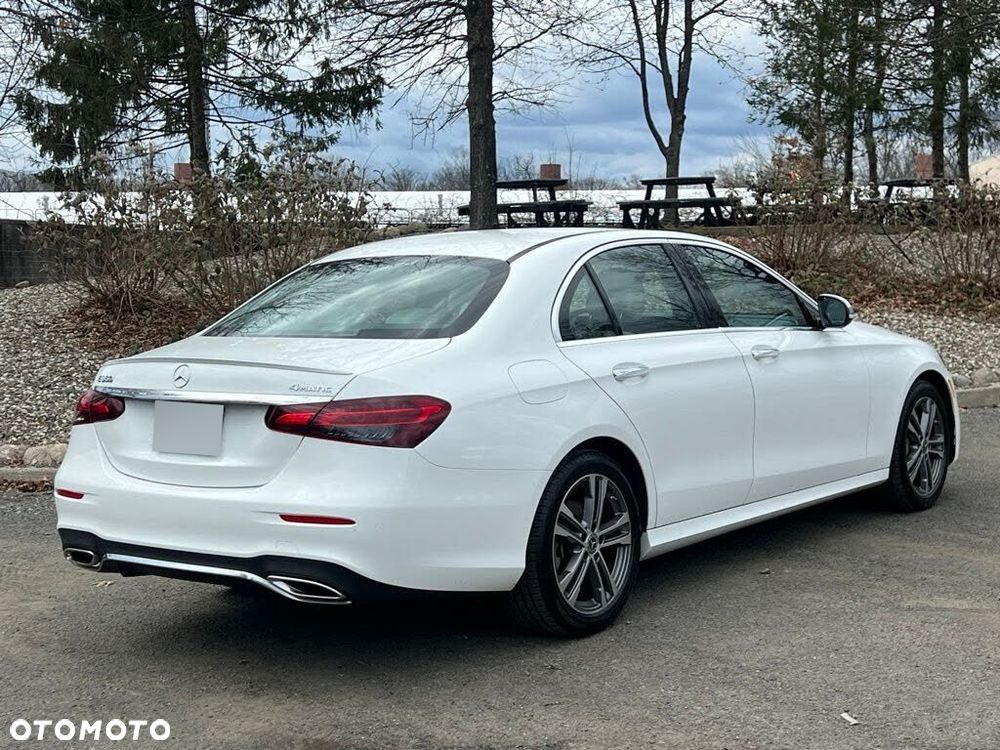 Mercedes-Benz Klasa E 350 9G-TRONIC AMG Line - 3