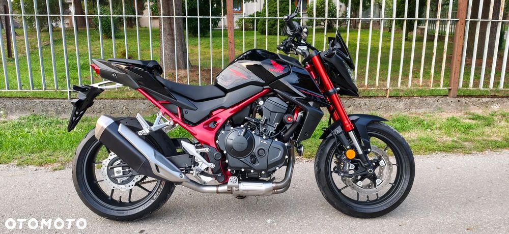 Honda CB - 11
