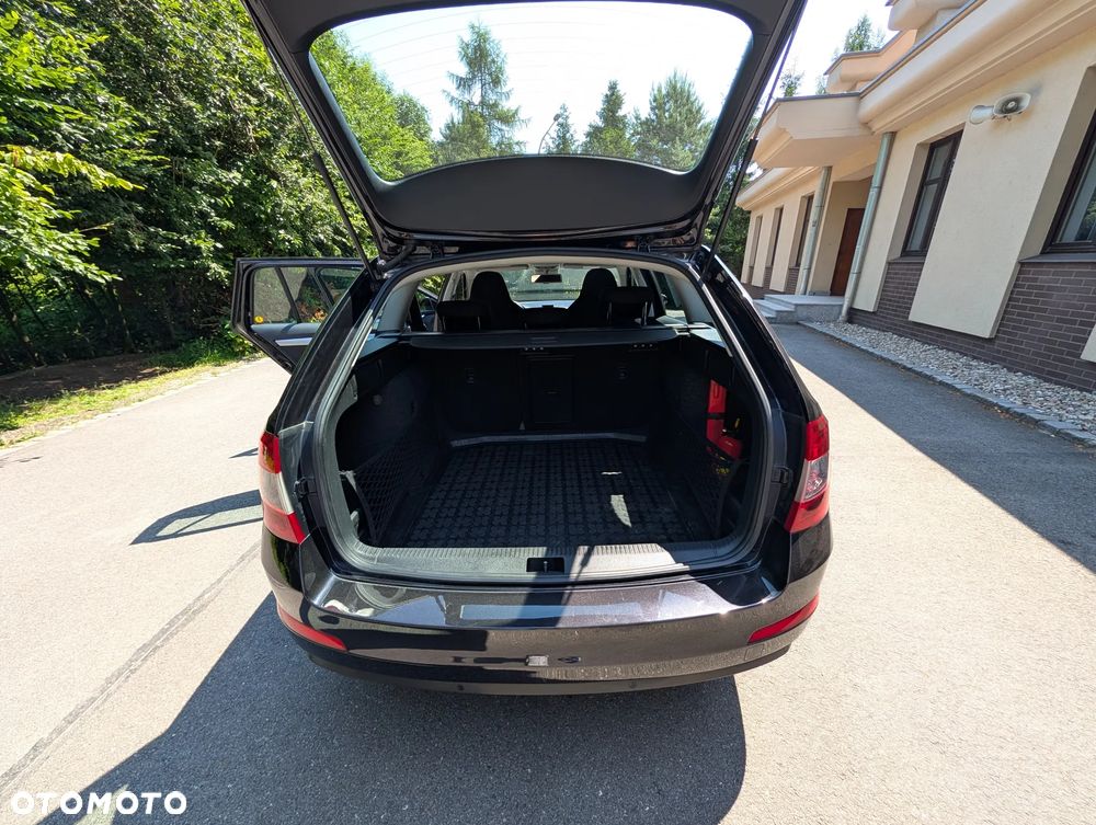 Skoda Octavia 2.0 TDI Style DSG - 26