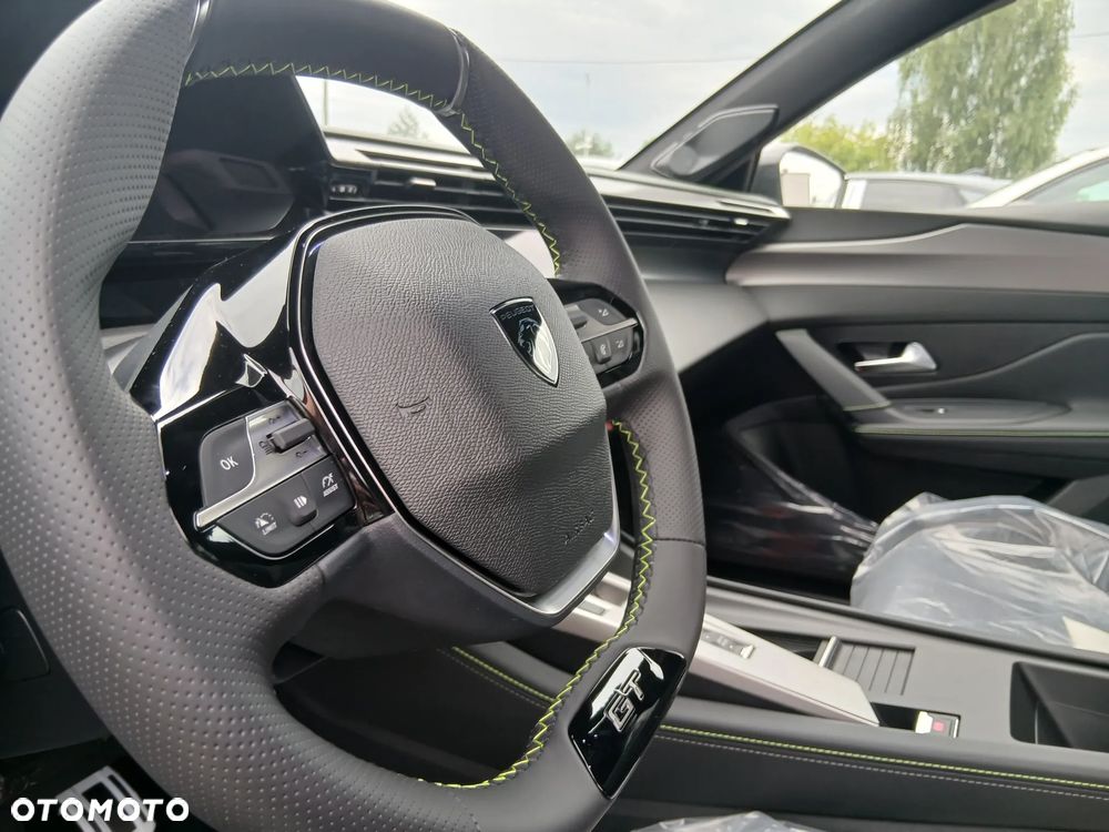 Peugeot 408 1.6 Plug-in Hybrid 240 GT Exclusive e-DCS7 - 8