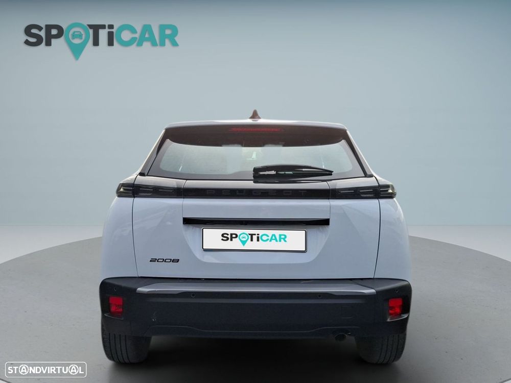 Peugeot 2008 1.2 PureTech Active — fotografia 7