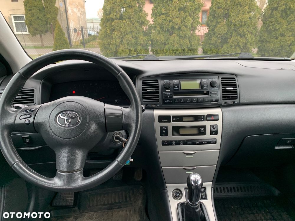Toyota Corolla 1.4 VVT-i - 10
