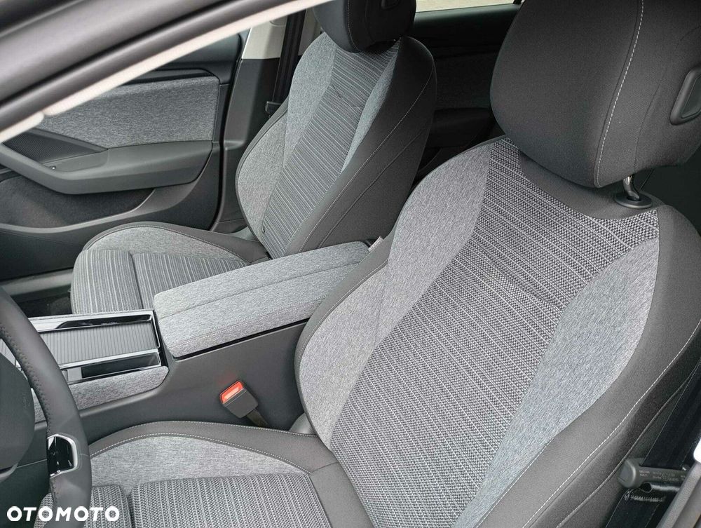 Skoda Superb 2.0 TDI SCR 4x4 Edition 130 DSG - 11