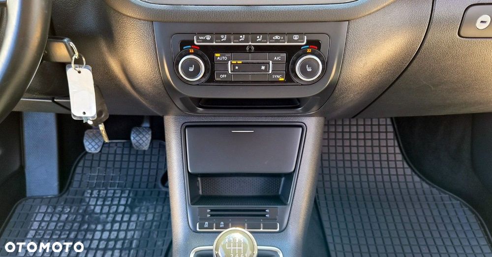 Volkswagen Tiguan - 31