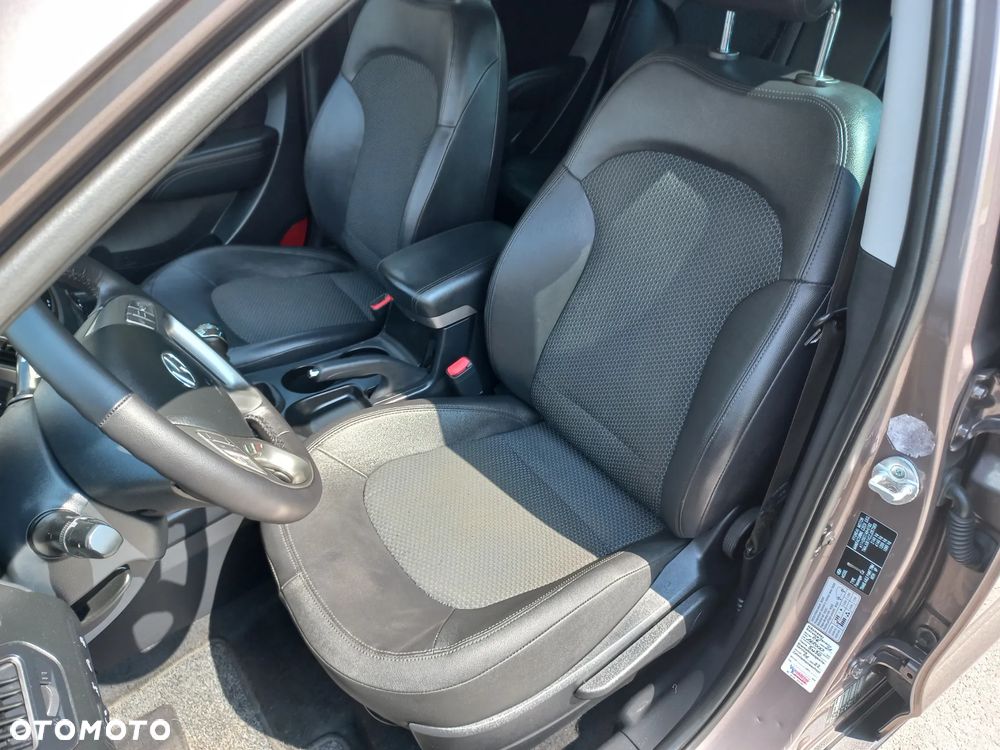 Hyundai ix35 2.0 CRDi 4WD Premium - 23