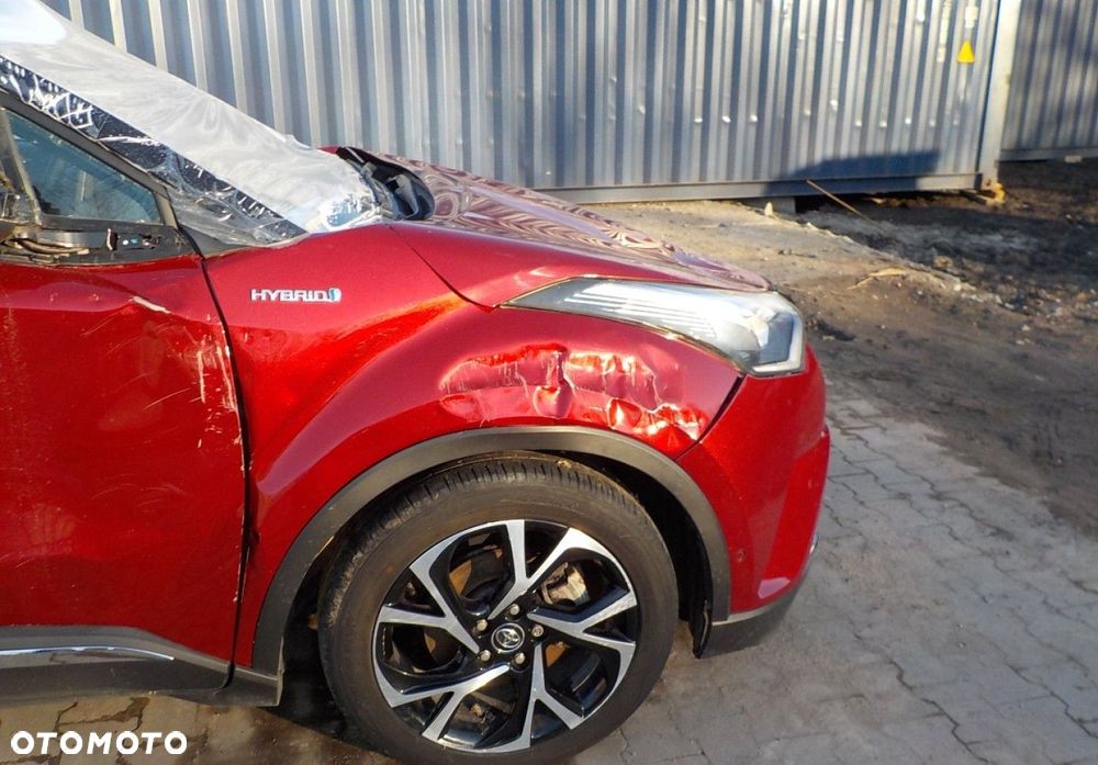 Toyota C-HR - 15