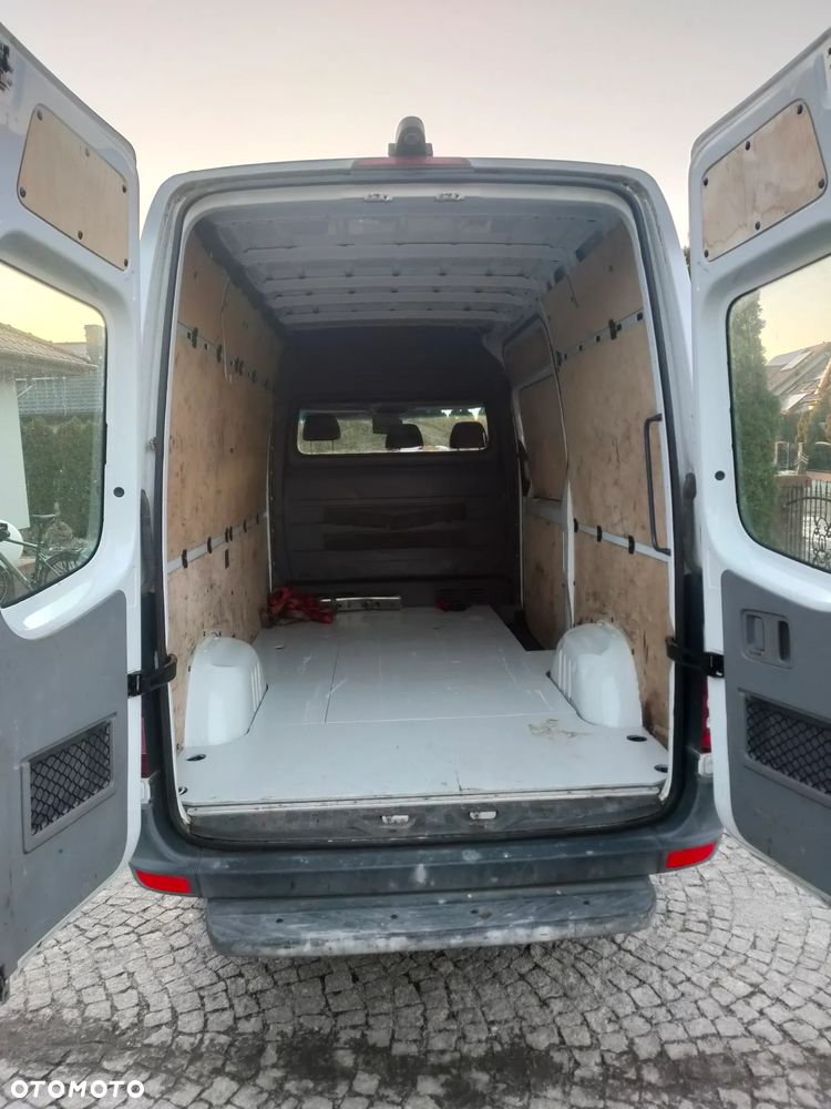 Mercedes-Benz Sprinter - 15