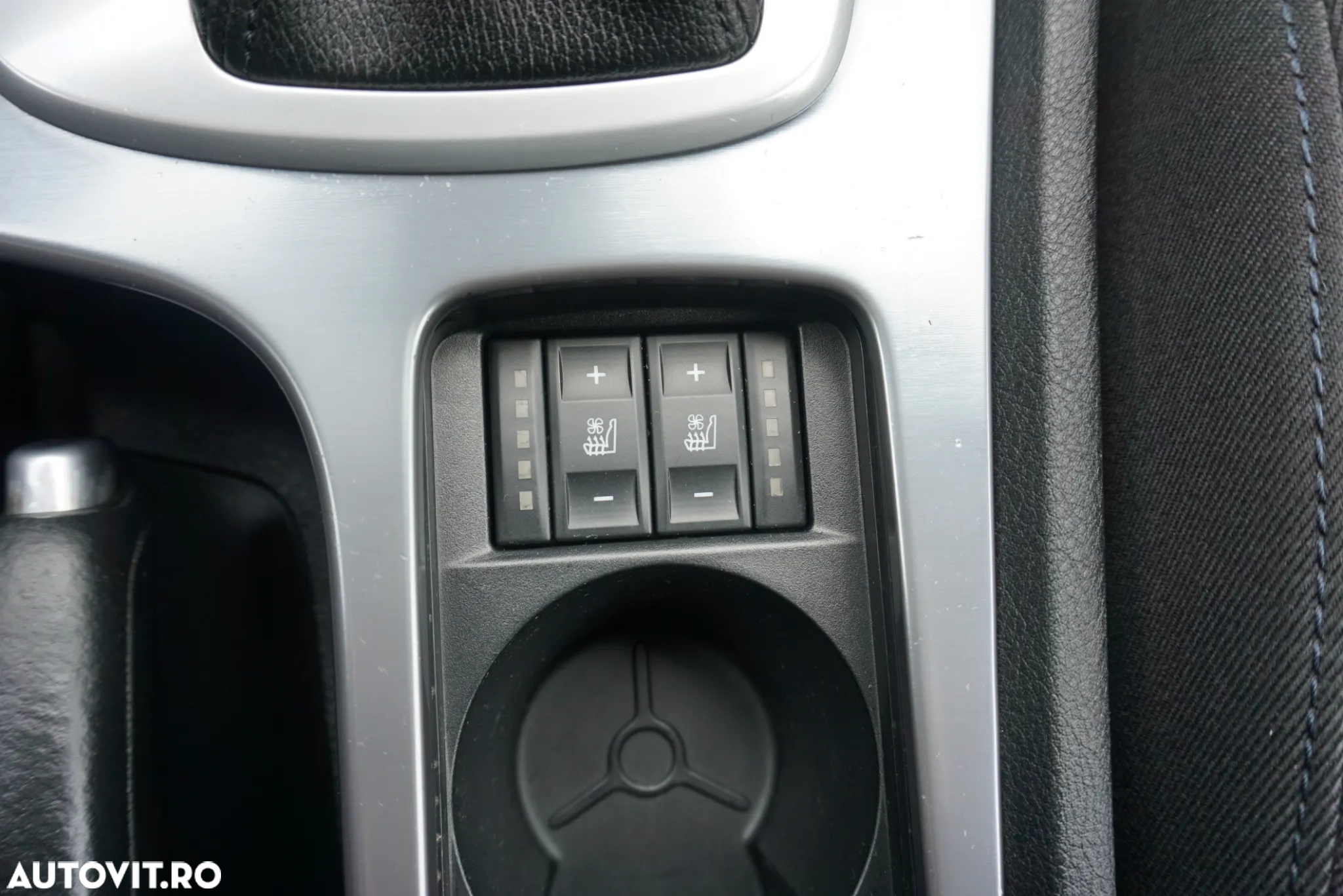 Ford Mondeo 2.0 EcoBoost Powershift Titanium - 27