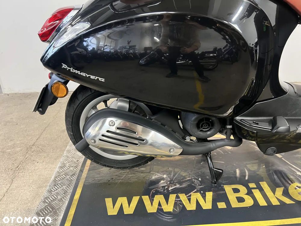 Vespa Primavera - 16