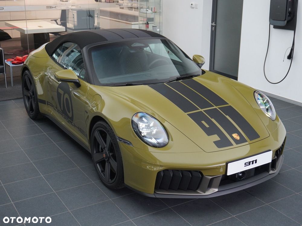 Porsche 911 Carrera T-Hybrid Spirit 70 - 8