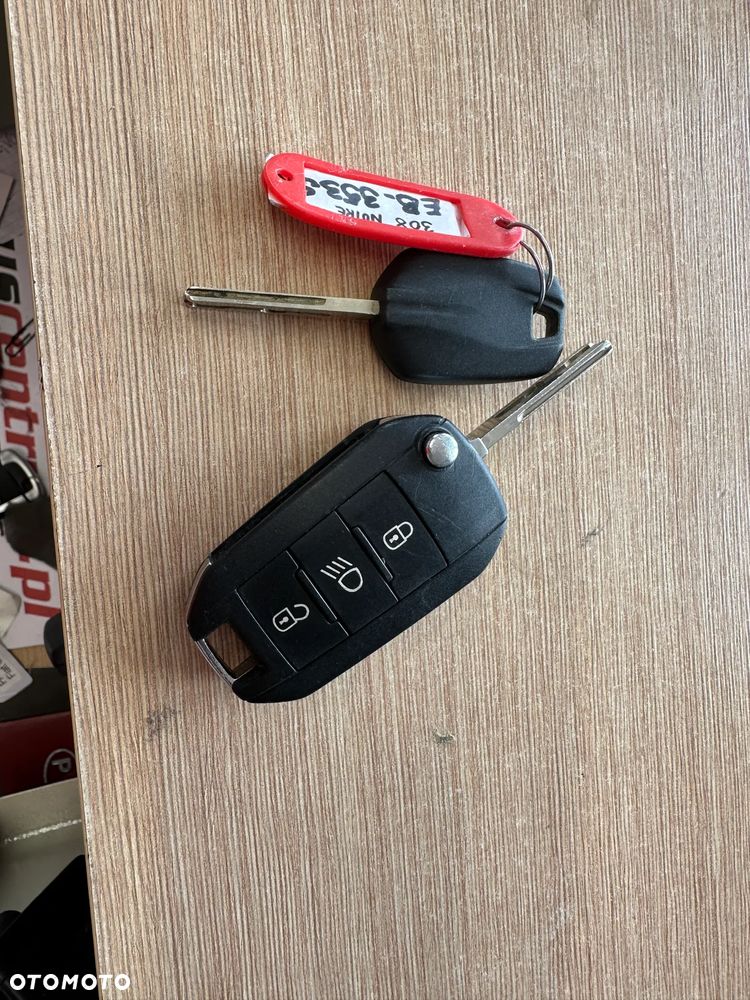 Peugeot 308 1.2 PureTech Access S&S - 10