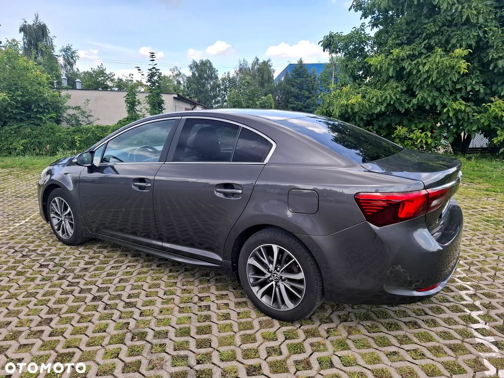 Toyota Avensis - 3