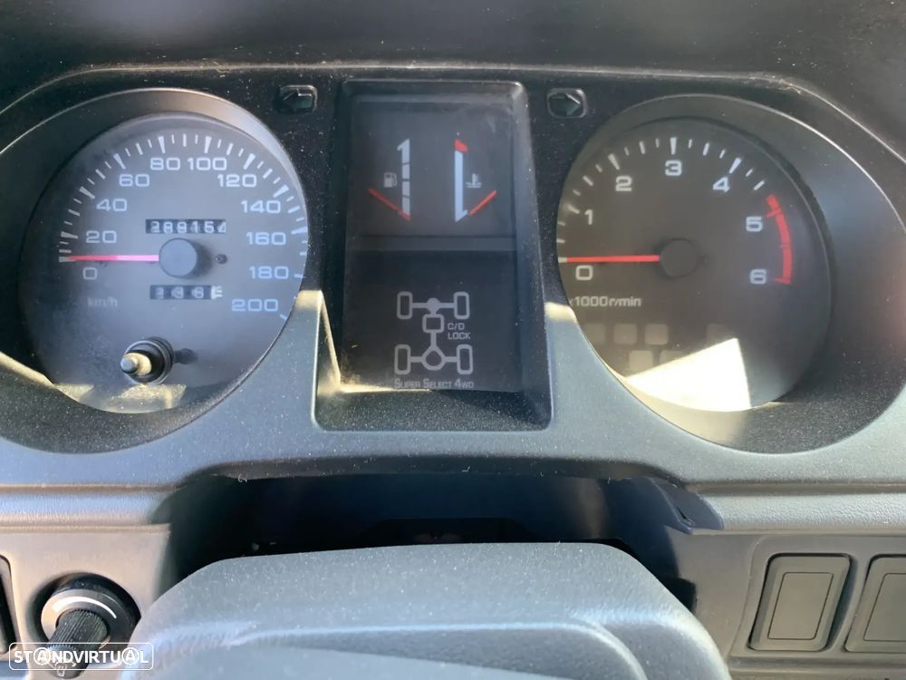 Mitsubishi Pajero 2.8 TD GLX - 11