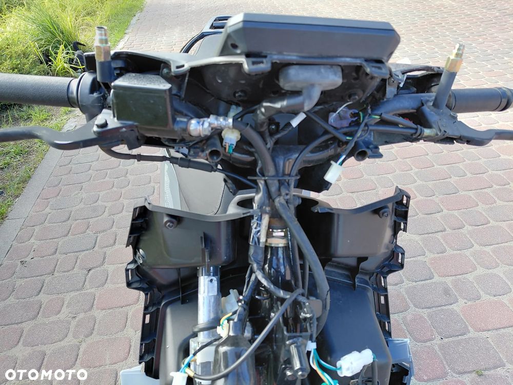 Peugeot Tweet - 9