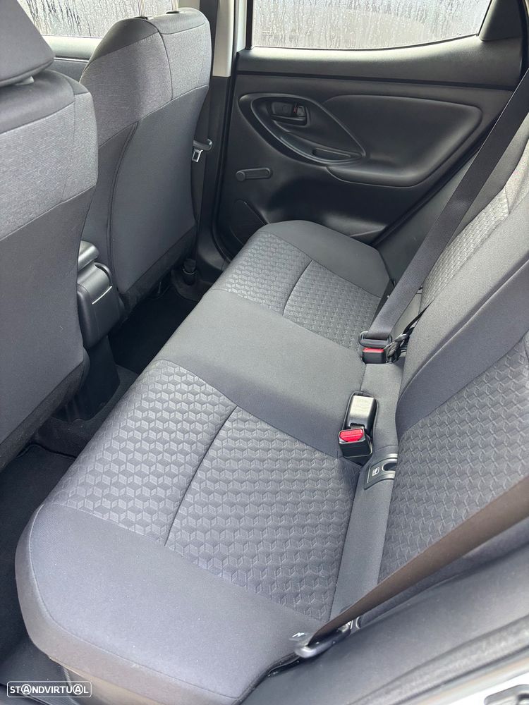 Toyota Yaris 1.5 HDF Comfort Plus - 8