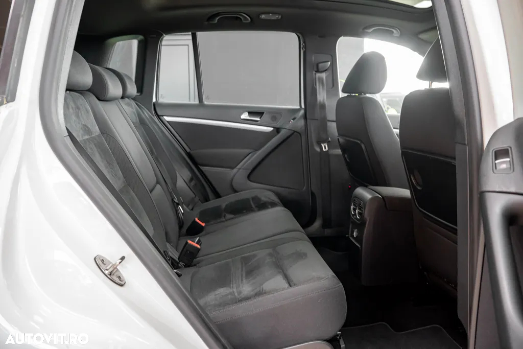 Volkswagen Tiguan 2.0 TDI SCR 4MOTION BlueMotion Technology DSG Sport & Style - 26