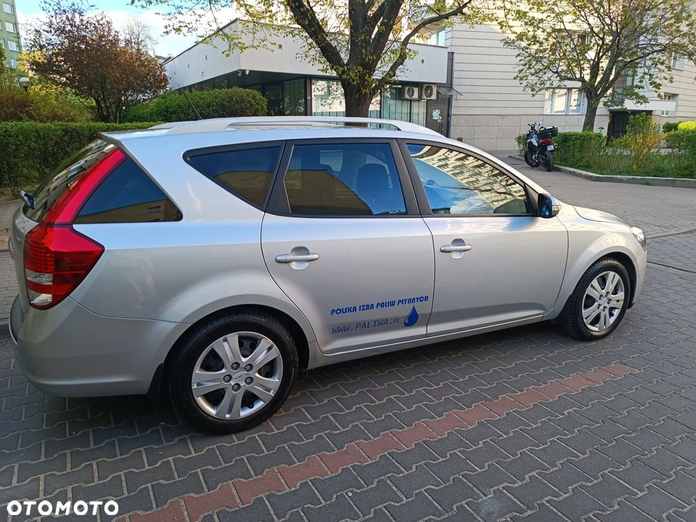 Kia Ceed - 3