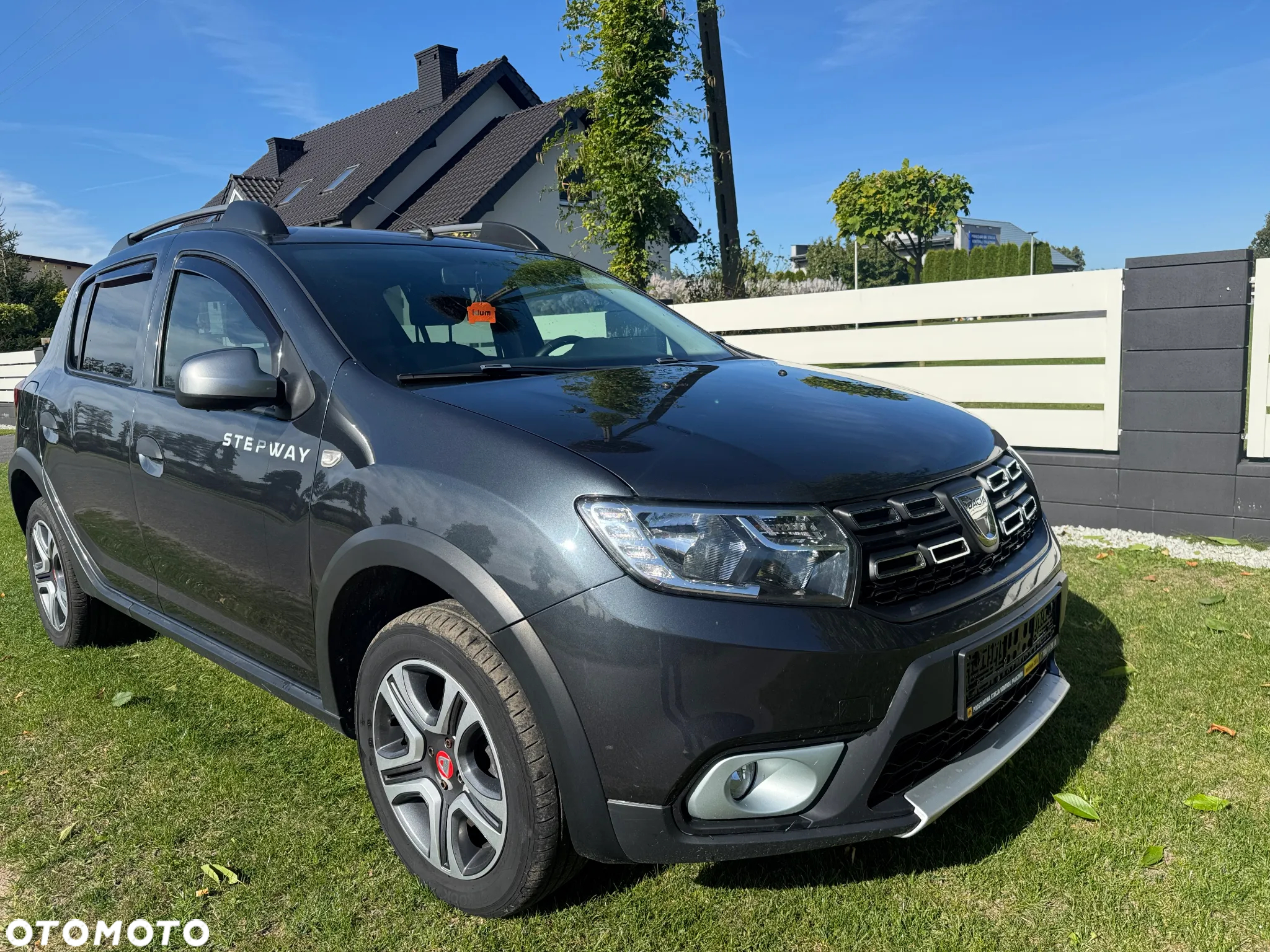 Dacia Sandero 0.9 TCe Laureate - 2